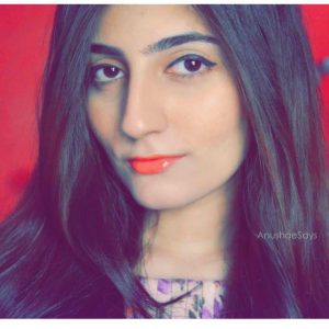 female vloggers of pakistan